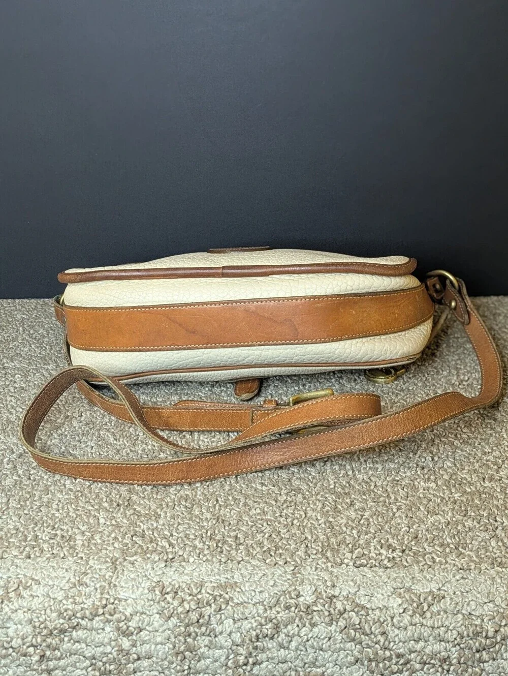 Dooney Bourke Large Equestrian Crossbody Bag Vintage Bone British Tan Leather
